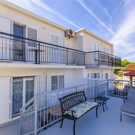 Apartments Rose Sućuraj エクステリア 写真