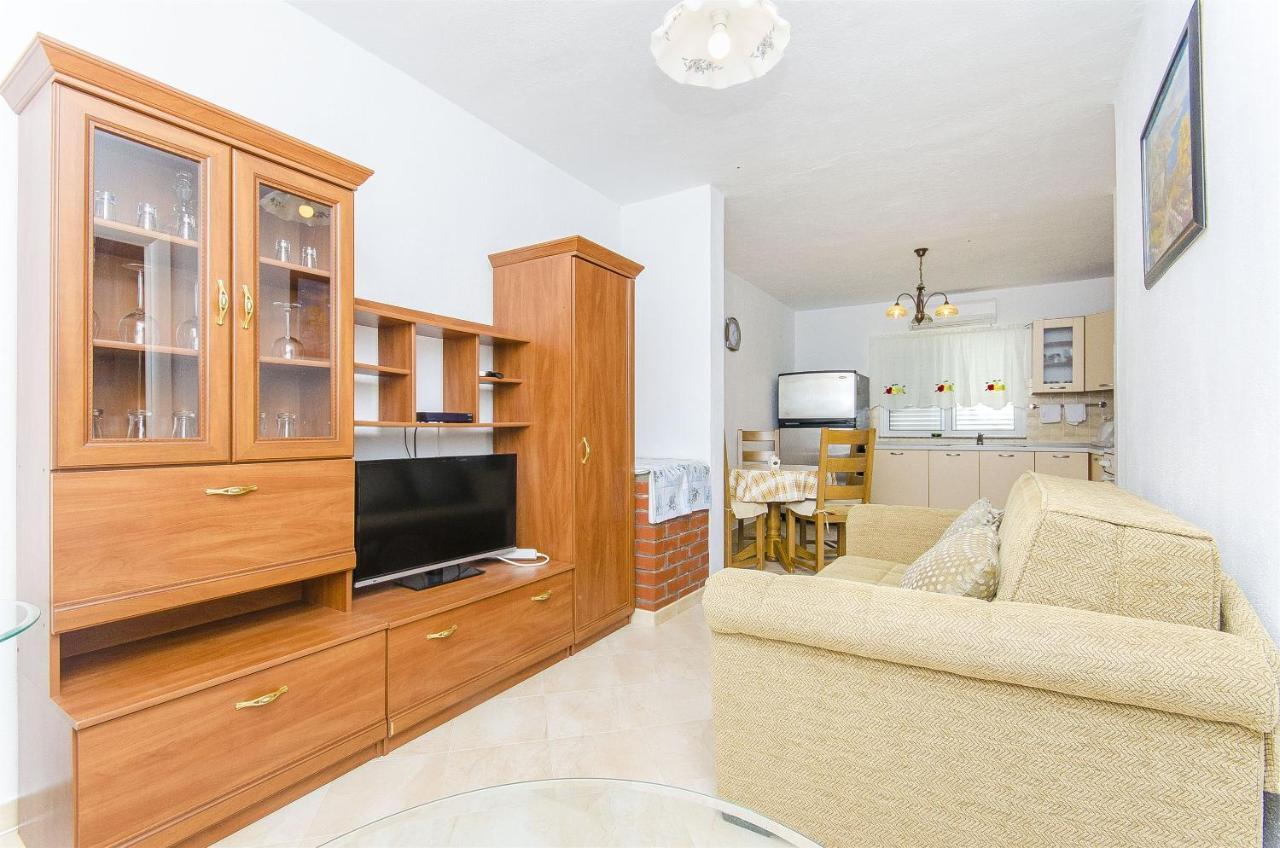 Apartments Rose Sućuraj エクステリア 写真