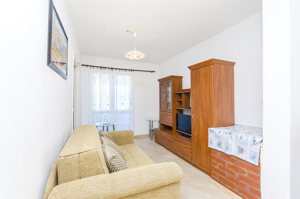 Apartments Rose Sućuraj エクステリア 写真