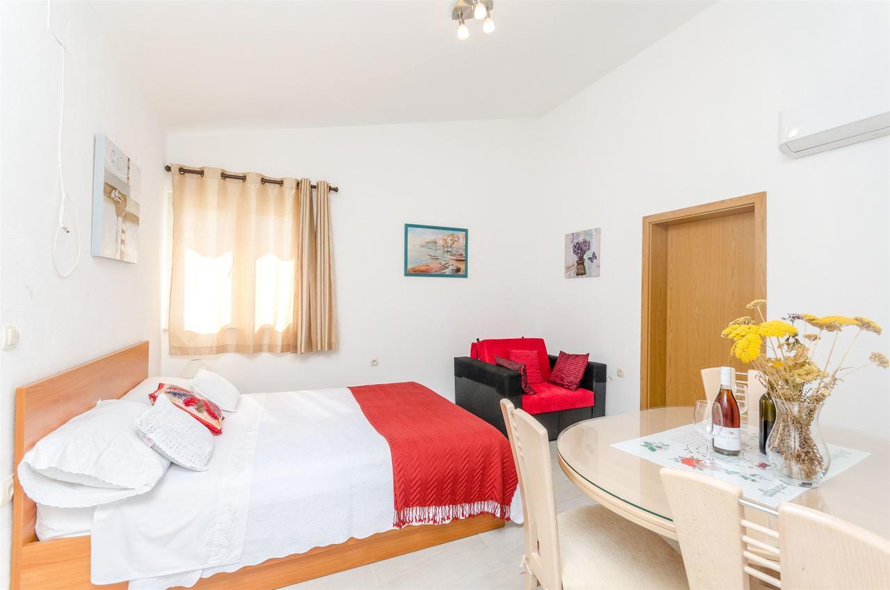 Apartments Rose Sućuraj エクステリア 写真